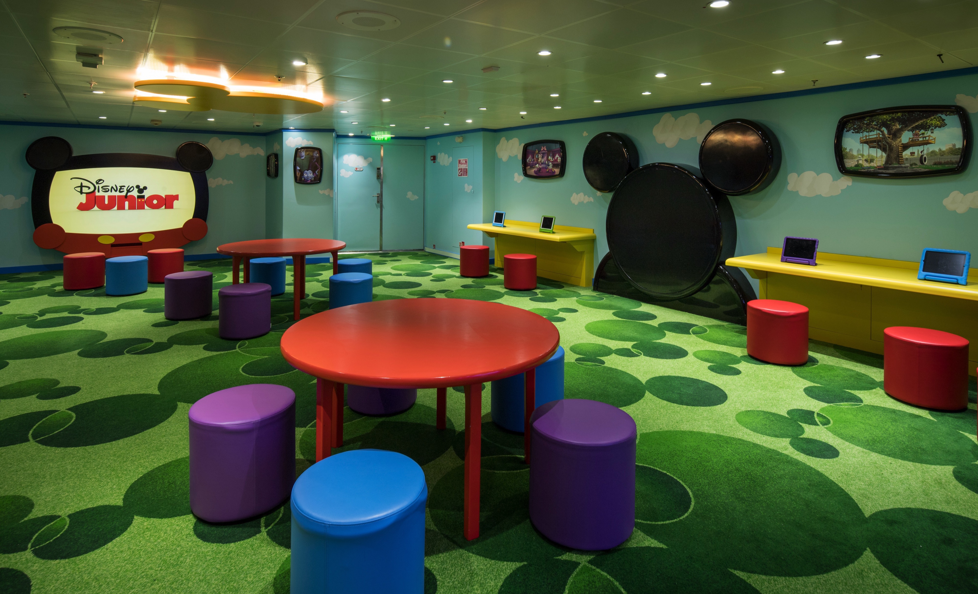 Disney's Oceaneer Club